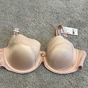 New with Tags Curvy Couture Tulip Lace Bra